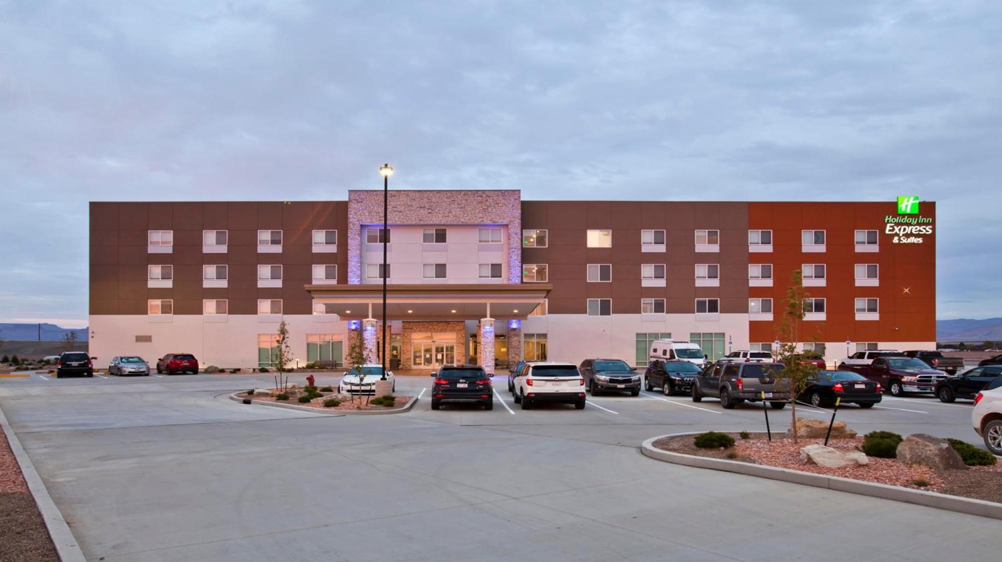 Holiday Inn Express & Suites - Green River, An Ihg Hotel Exterior photo