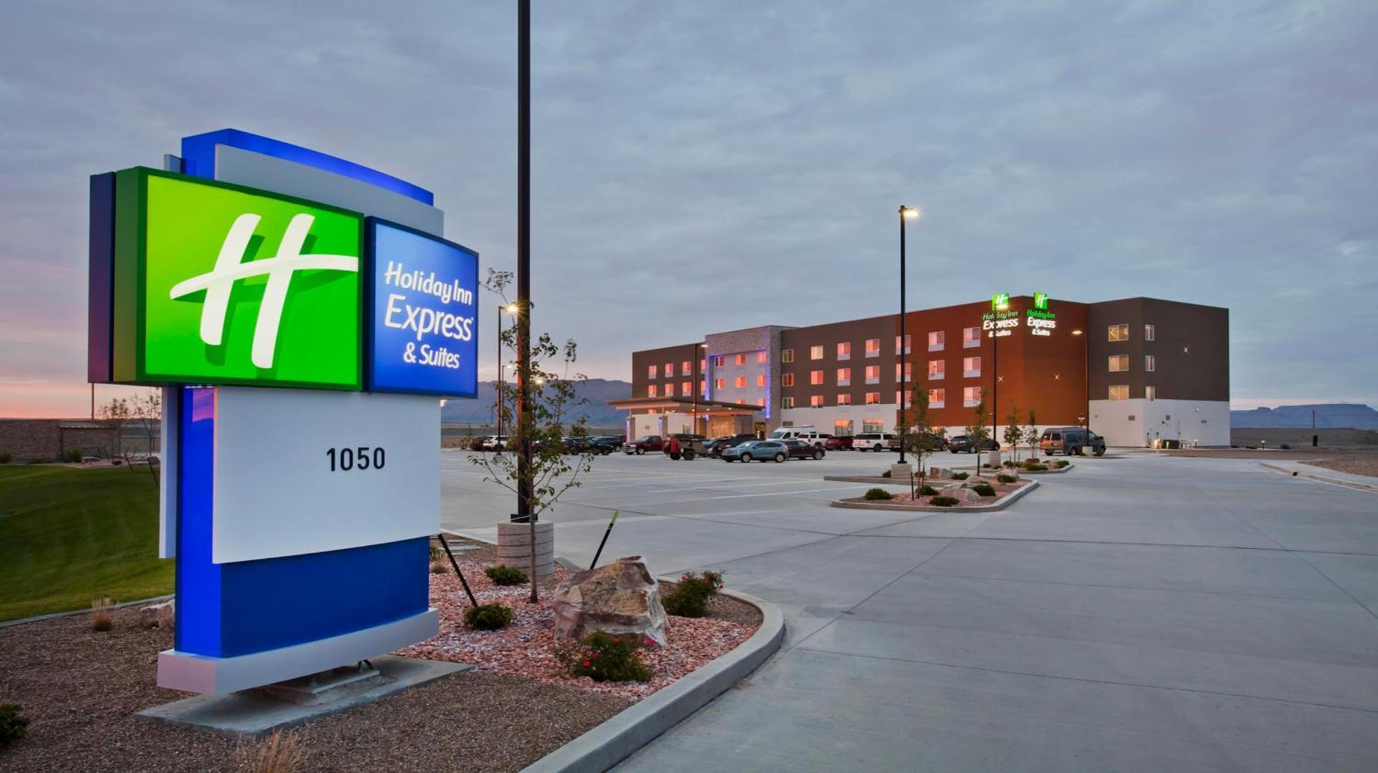 Holiday Inn Express & Suites - Green River, An Ihg Hotel Exterior photo