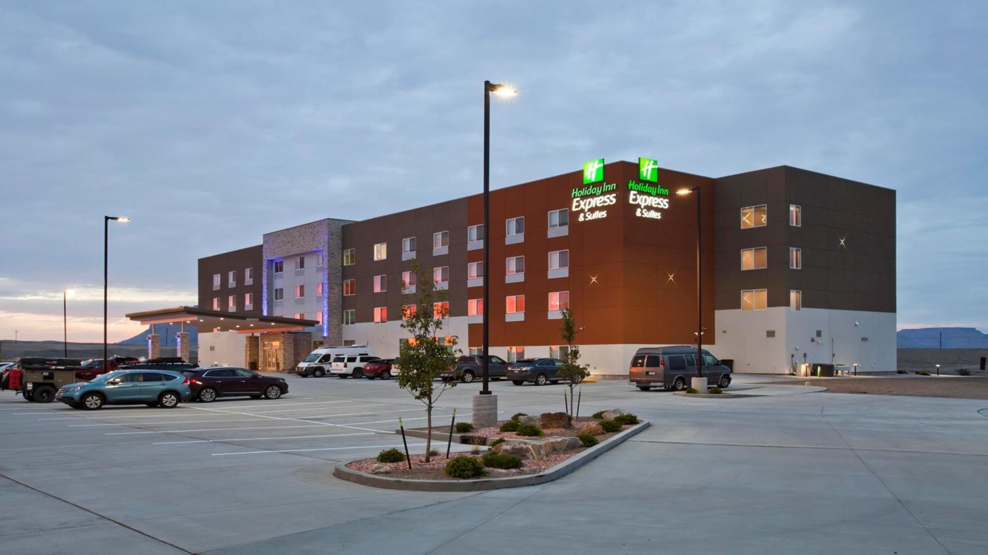 Holiday Inn Express & Suites - Green River, An Ihg Hotel Exterior photo